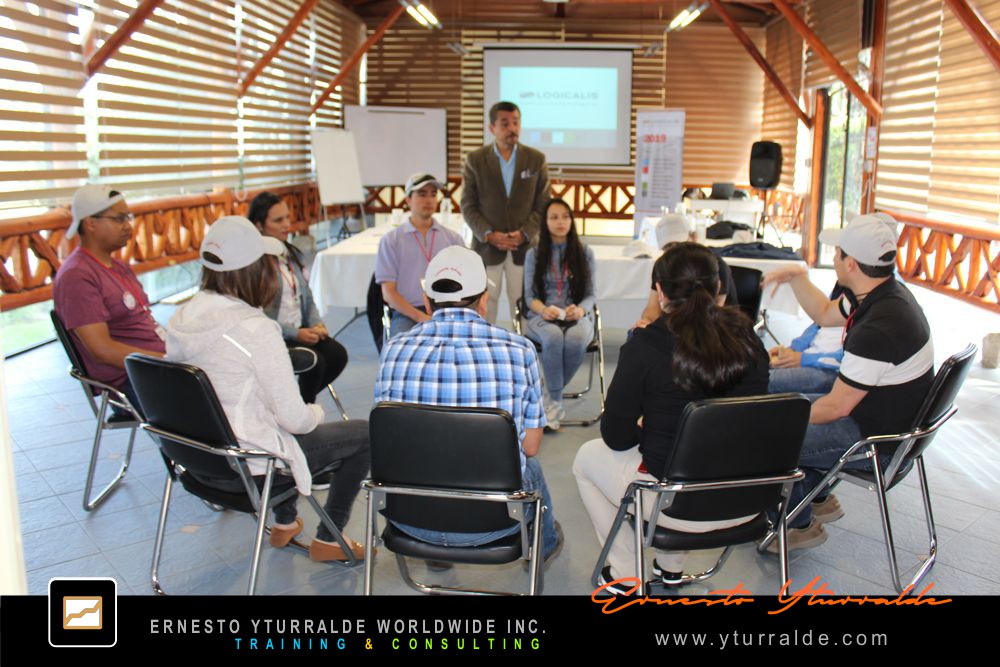 Asertividad | Talleres vivenciales con cuerdas para equipos corporativos, facilitados por Ernesto Yturralde Worldwide Inc.